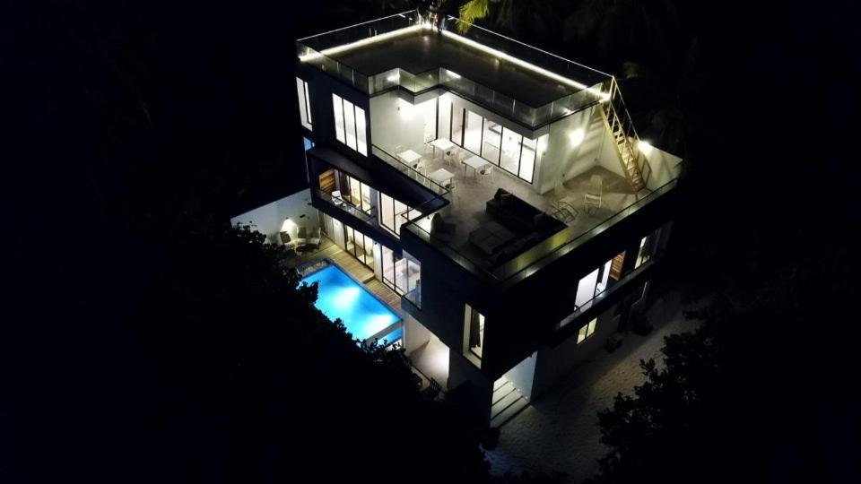 Hotel Unwind Dhigurah Dhigurah  Exterior foto