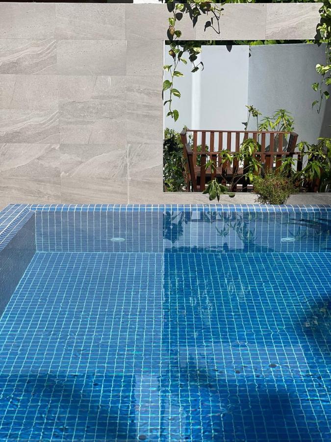 Hotel Unwind Dhigurah Dhigurah  Exterior foto