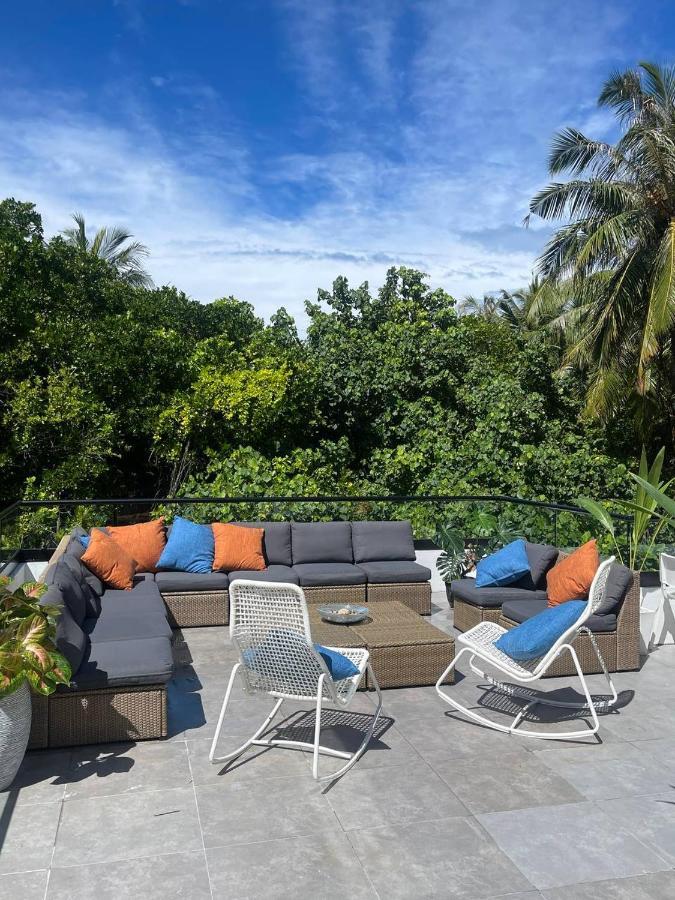 Hotel Unwind Dhigurah Dhigurah  Exterior foto